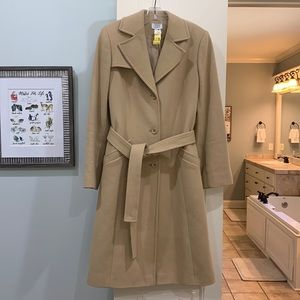GUC LOFT Camel-colored Belted Long Coat - size 8
